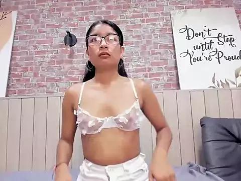 Explore our live girls sluts from our Custom and Multi clubs and checkout exclusive access to highly interactive content, such as shape, hair, titties, pussy type and many more.