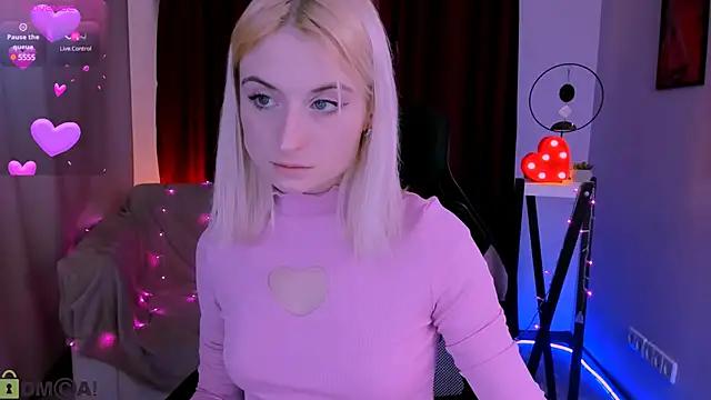 Explore our live girls sluts from our Custom and Multi clubs and checkout exclusive access to highly interactive content, such as shape, hair, titties, pussy type and many more.