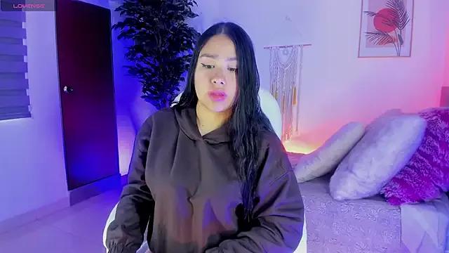 melissa_laurent_ from StripChat is Freechat