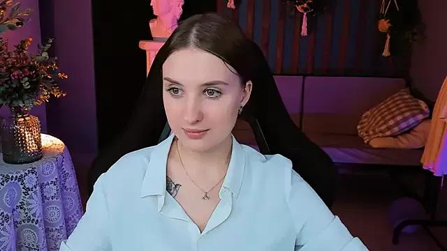 Explore our live girls sluts from our Custom and Multi clubs and checkout exclusive access to highly interactive content, such as shape, hair, titties, pussy type and many more.