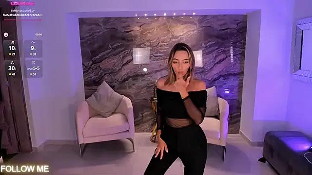 Explore our live girls sluts from our Custom and Multi clubs and checkout exclusive access to highly interactive content, such as shape, hair, titties, pussy type and many more.