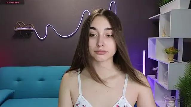 Explore our live girls sluts from our Custom and Multi clubs and checkout exclusive access to highly interactive content, such as shape, hair, titties, pussy type and many more.
