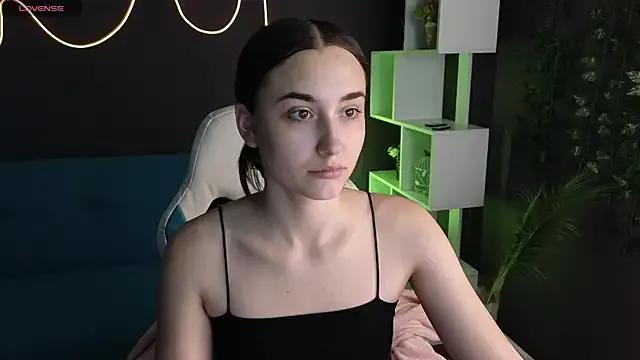 Explore our live girls sluts from our Custom and Multi clubs and checkout exclusive access to highly interactive content, such as shape, hair, titties, pussy type and many more.