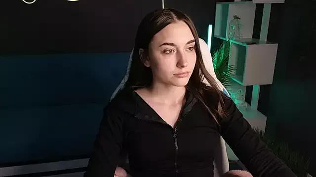 MelissaPristine from StripChat is Freechat
