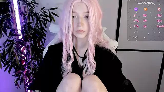 Explore our live girls sluts from our Custom and Multi clubs and checkout exclusive access to highly interactive content, such as shape, hair, titties, pussy type and many more.