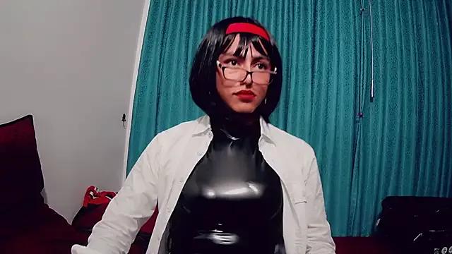 Explore our live girls sluts from our Custom and Multi clubs and checkout exclusive access to highly interactive content, such as shape, hair, titties, pussy type and many more.