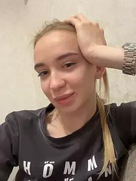 Explore our live girls sluts from our Custom and Multi clubs and checkout exclusive access to highly interactive content, such as shape, hair, titties, pussy type and many more.