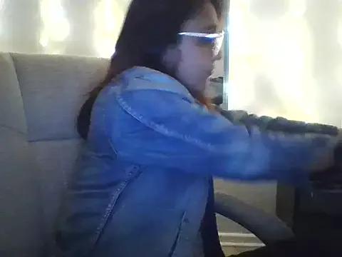 MelissaVicuna from StripChat is Freechat