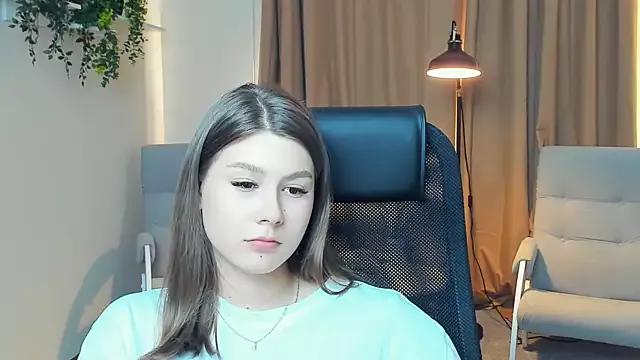 MelliePichoff from StripChat is Freechat