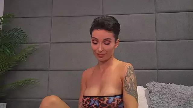Mellisandre from StripChat is Freechat