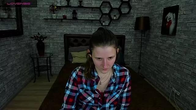 Melly_Shally from StripChat