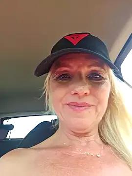 Melody73 from StripChat is Freechat