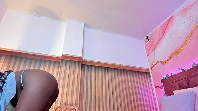 melody_paris from StripChat is Freechat