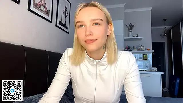MelodyImam from StripChat is Freechat