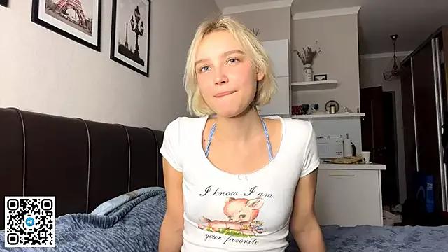 Explore our live girls sluts from our Custom and Multi clubs and checkout exclusive access to highly interactive content, such as shape, hair, titties, pussy type and many more.