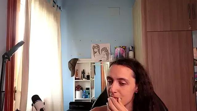 MemiKouki from StripChat