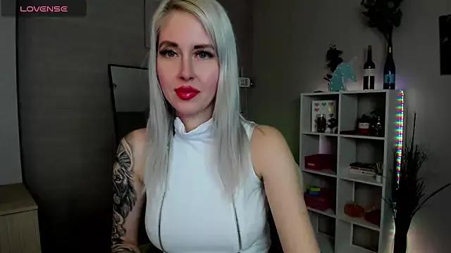 Mermaid_N from StripChat