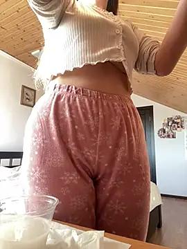 Explore our live girls sluts from our Custom and Multi clubs and checkout exclusive access to highly interactive content, such as shape, hair, titties, pussy type and many more.