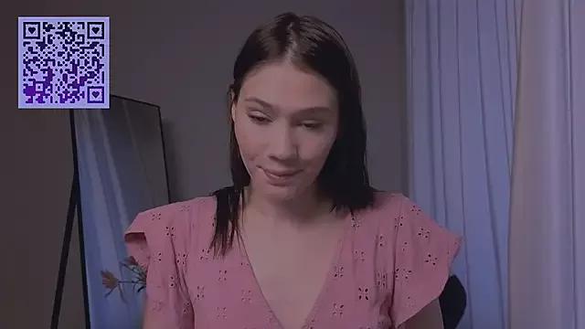 mia___silver from StripChat is Freechat