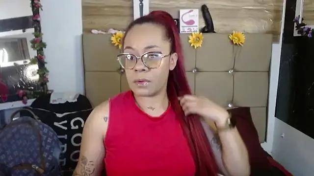 Explore our live girls sluts from our Custom and Multi clubs and checkout exclusive access to highly interactive content, such as shape, hair, titties, pussy type and many more.