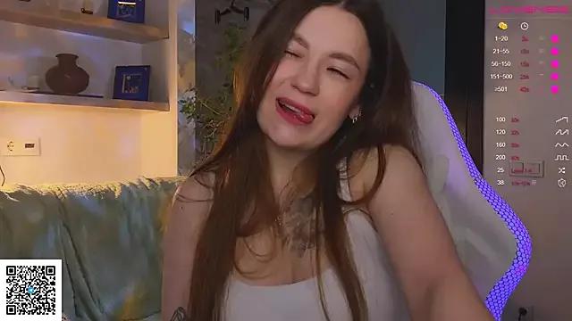 mia_here from StripChat is Freechat