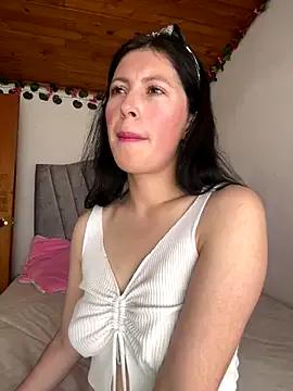 Explore our live girls sluts from our Custom and Multi clubs and checkout exclusive access to highly interactive content, such as shape, hair, titties, pussy type and many more.