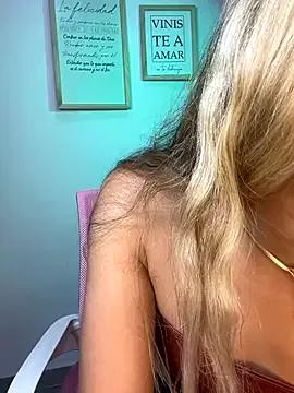 Mia_Sanchez01 from StripChat is Freechat