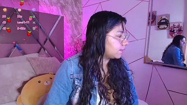 Miaa_Smiith1 from StripChat