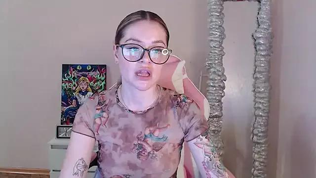miaacatt from StripChat