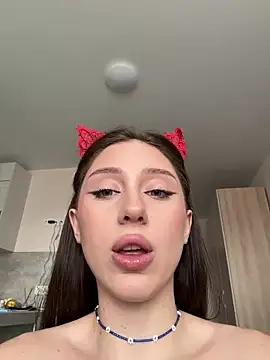 MiaaLoveeee from StripChat