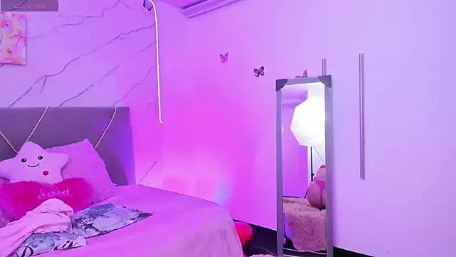 MiaBunny_mc from StripChat is Freechat