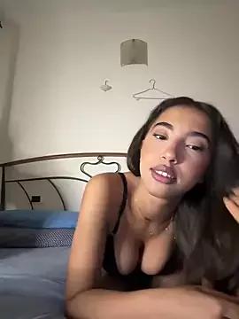 miaceleste from StripChat is Freechat
