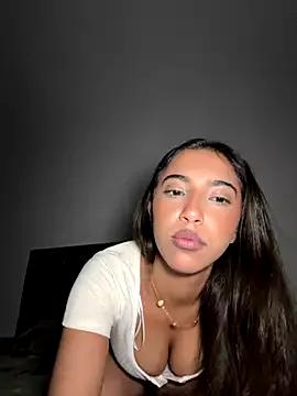 miaceleste from StripChat is Freechat