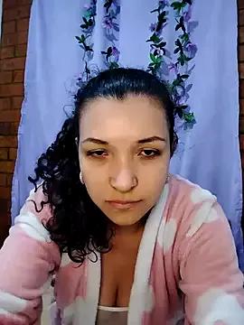 Miacollins12 webcams show profile image 