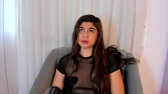 Explore our live girls sluts from our Custom and Multi clubs and checkout exclusive access to highly interactive content, such as shape, hair, titties, pussy type and many more.