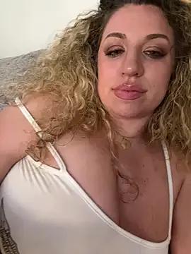miamellycious from StripChat