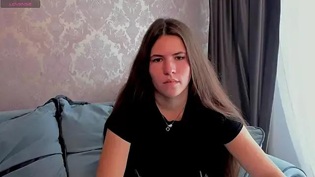 MiaMialani from StripChat