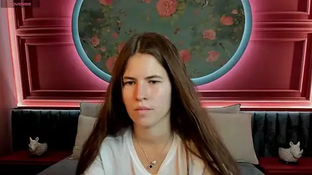 MiaMialani from StripChat