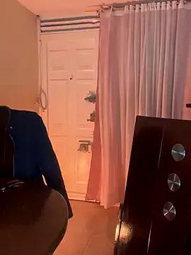MiaRousexxx_ from StripChat is Freechat