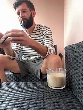 Michel_huge from StripChat is Freechat