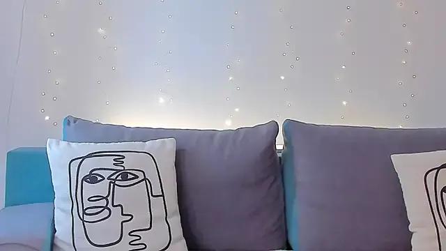 Explore our live girls sluts from our Custom and Multi clubs and checkout exclusive access to highly interactive content, such as shape, hair, titties, pussy type and many more.