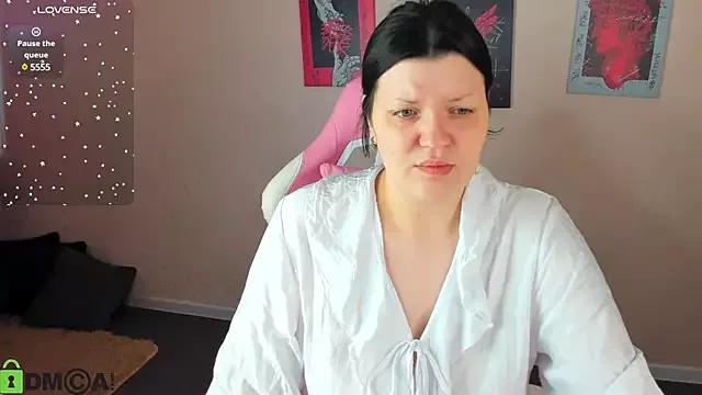 Michele_Greenn from StripChat is Freechat
