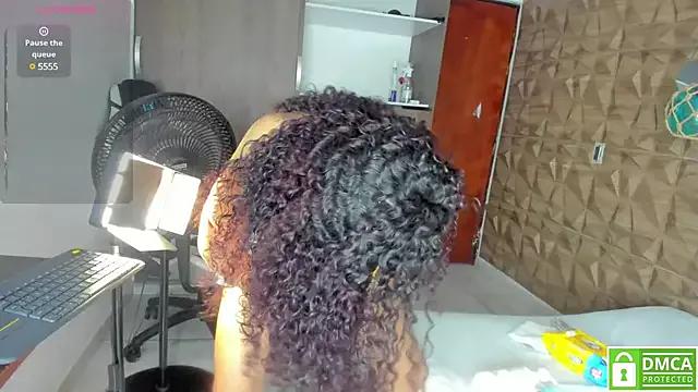 Michell_evans from StripChat is Freechat