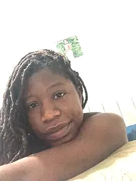 MichellePose from StripChat is Freechat