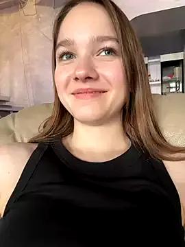 MichelleRoux from StripChat is Freechat