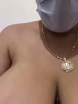 MidnightOasis from StripChat is Freechat