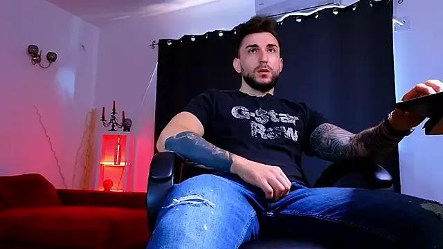 MightyAaron66 from StripChat is Freechat