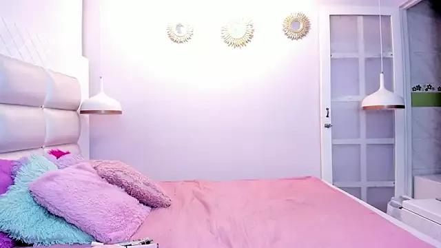 Miia_Glow from StripChat is Freechat