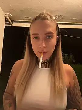 Miia_Lynn from StripChat