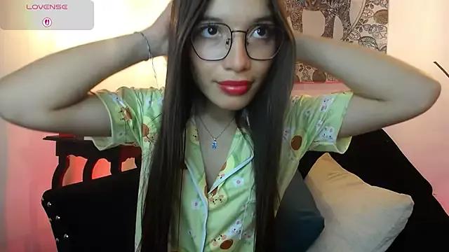 Explore our live girls sluts from our Custom and Multi clubs and checkout exclusive access to highly interactive content, such as shape, hair, titties, pussy type and many more.